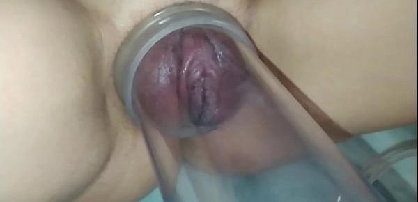  Pumping of teen pussy. Doing puffy lips